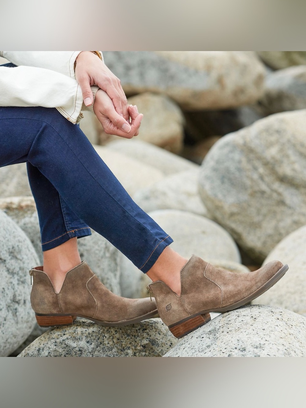 NWOT Taupe Tan Suede Leather Western Ankle Boots Booties Cut Out zipper 7.5
